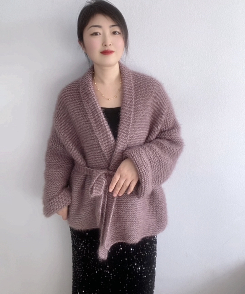 大衣款一团三两羊毛亮丝绒手工编织毛线