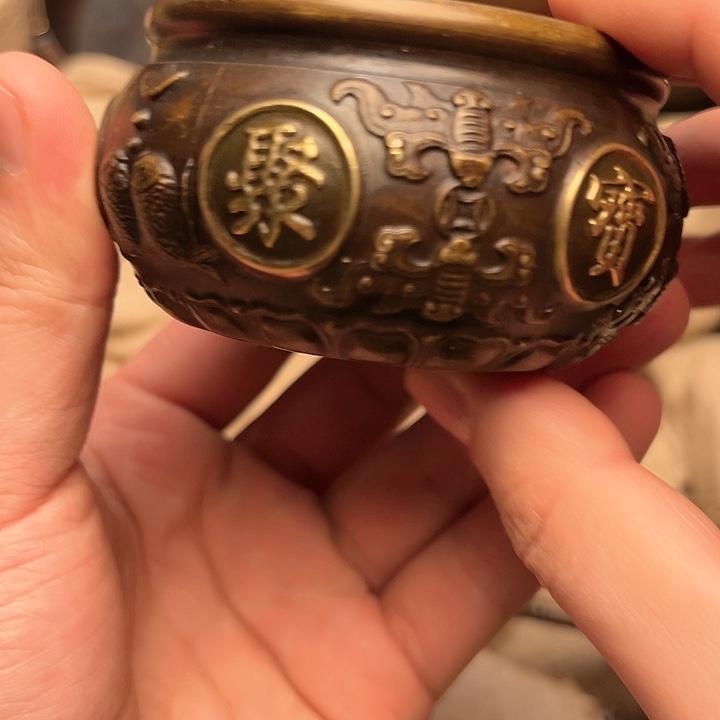 文玩铜器做工精良