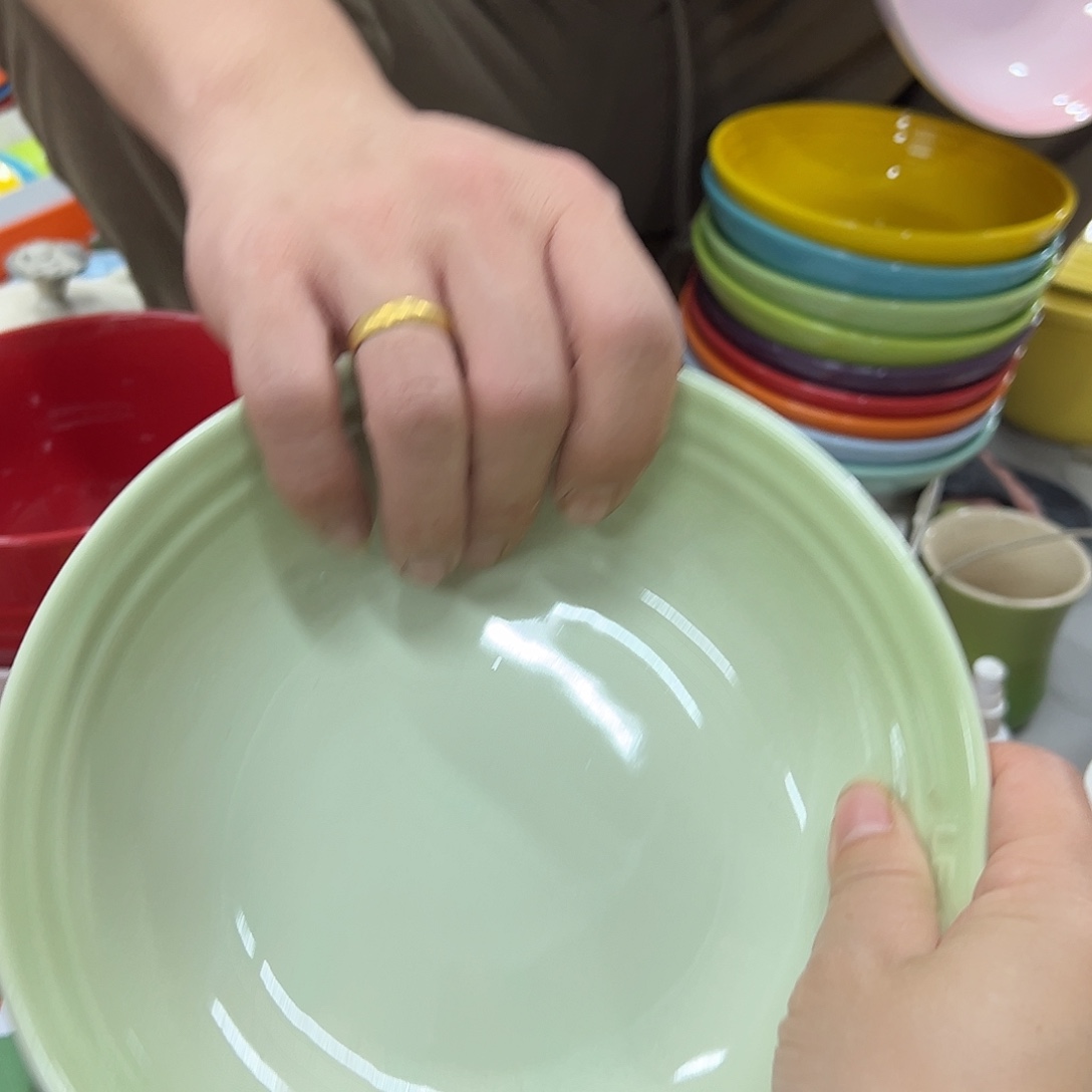 陶瓷芥末绿燕麦碗