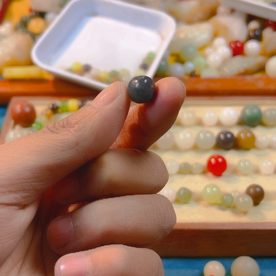 和田玉卡9x10散珠未镶嵌