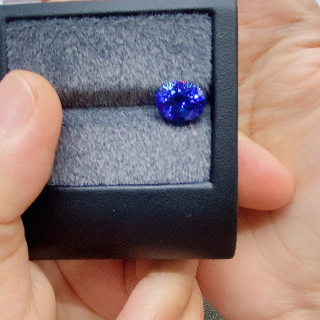 坦桑石裸石未镶嵌3.77ct