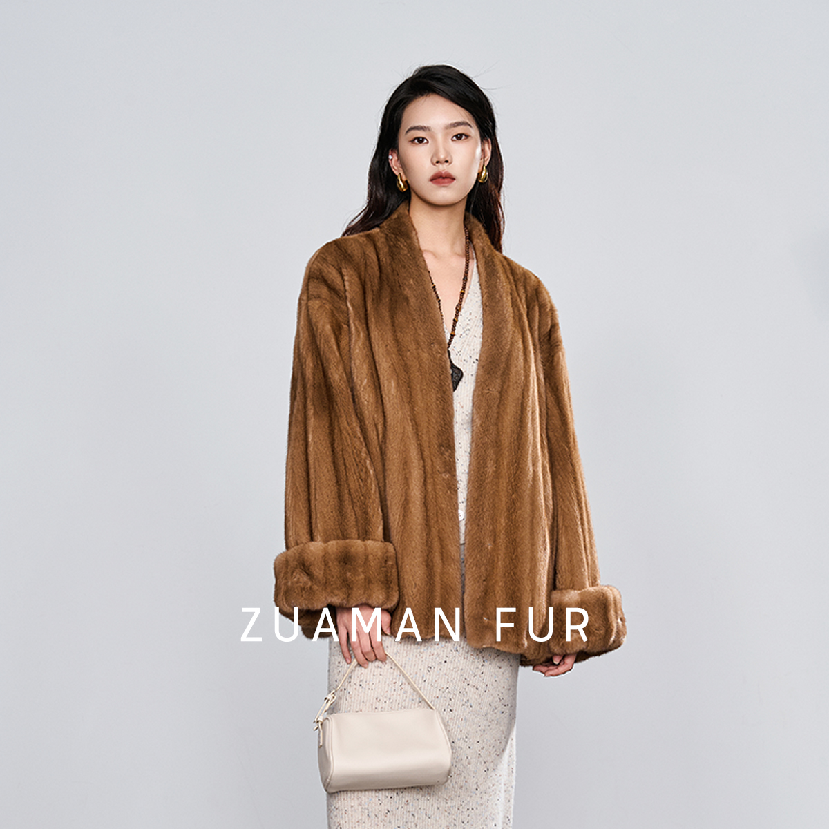 Zuaman/祖阿曼黑翼甄选【人间绒贵】冬季新款水貂分刀V领南瓜袖069