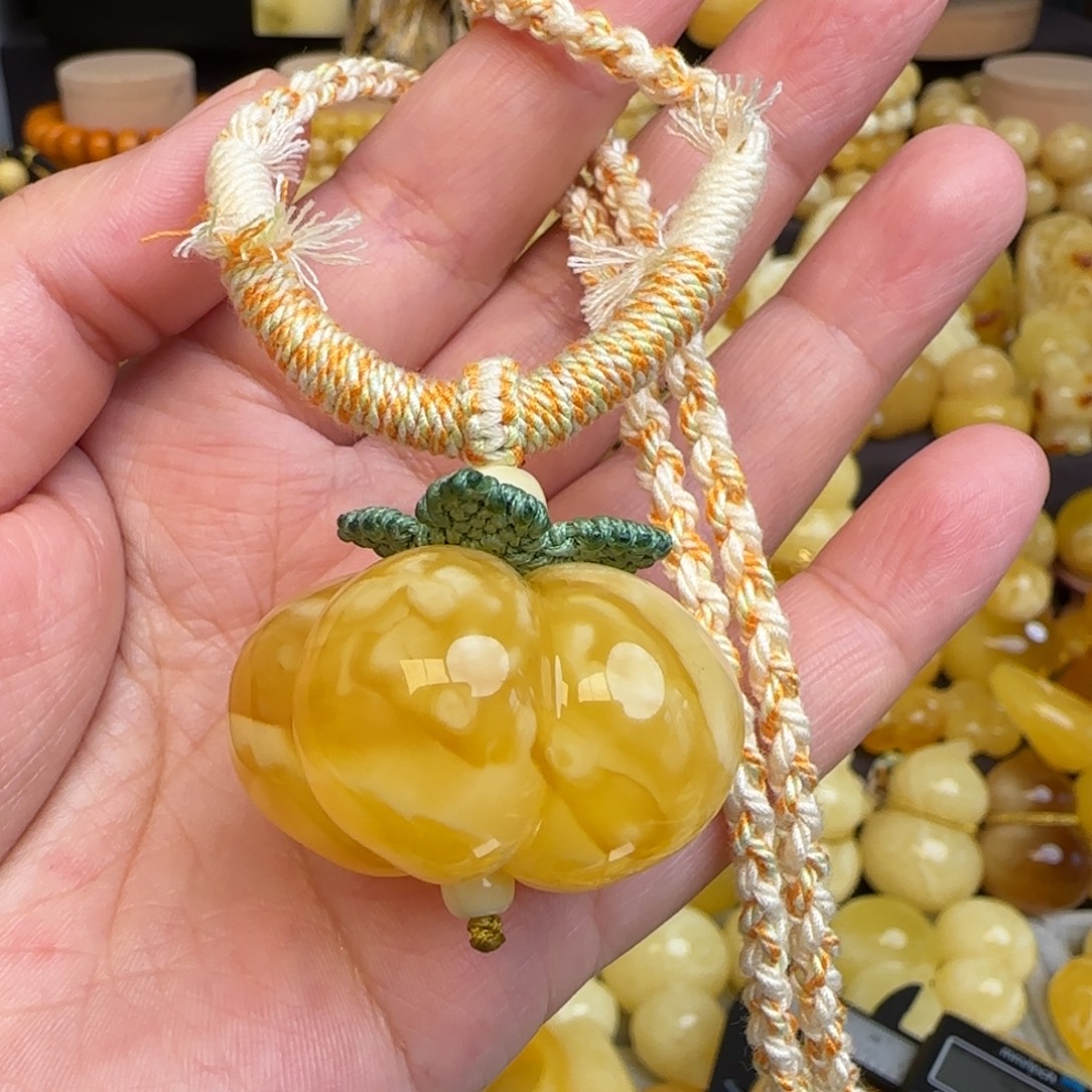 琥珀未镶嵌套链天然溶洞妖花蜜蜡吊坠