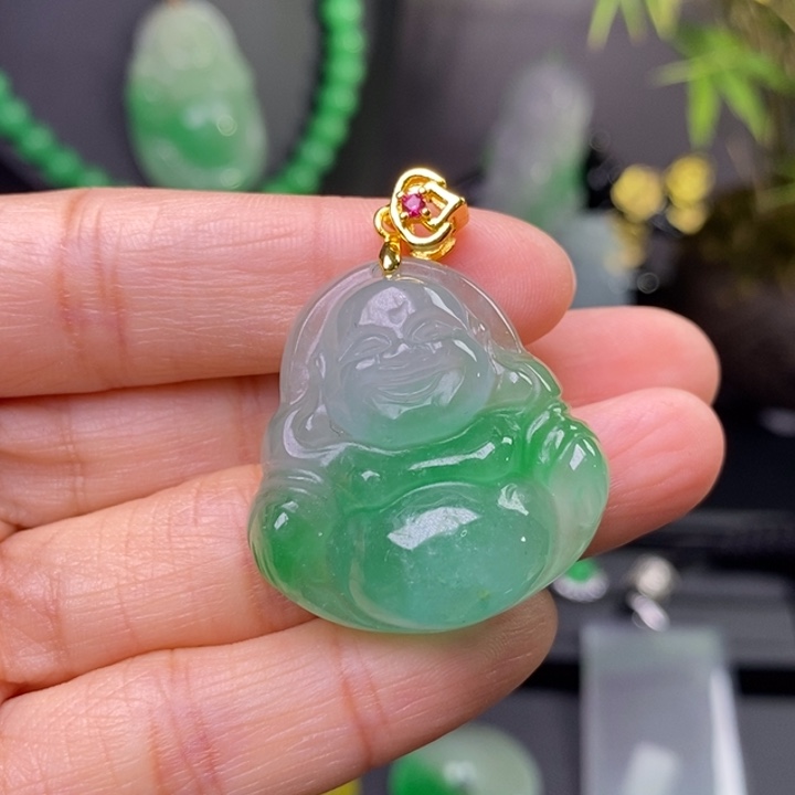 翡翠未镶嵌吊坠(赠链)