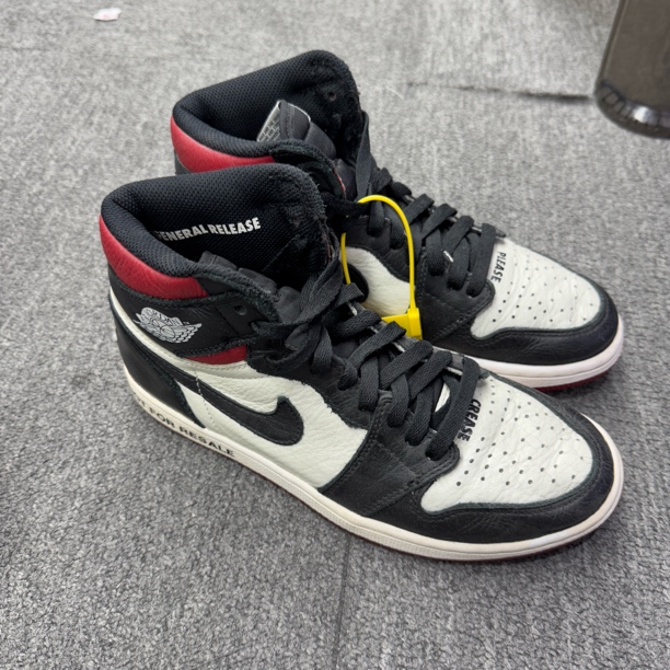 40码 95新 aj1 禁转 球鞋