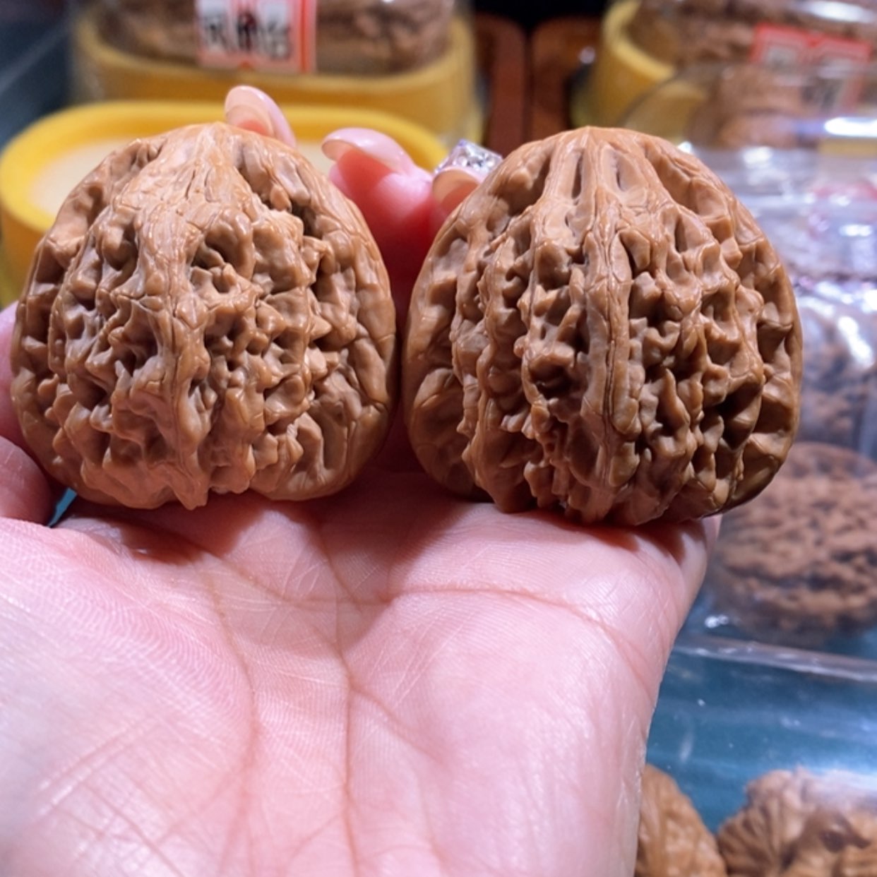 【闪购商品】文玩核桃吊坠寒*虎头王