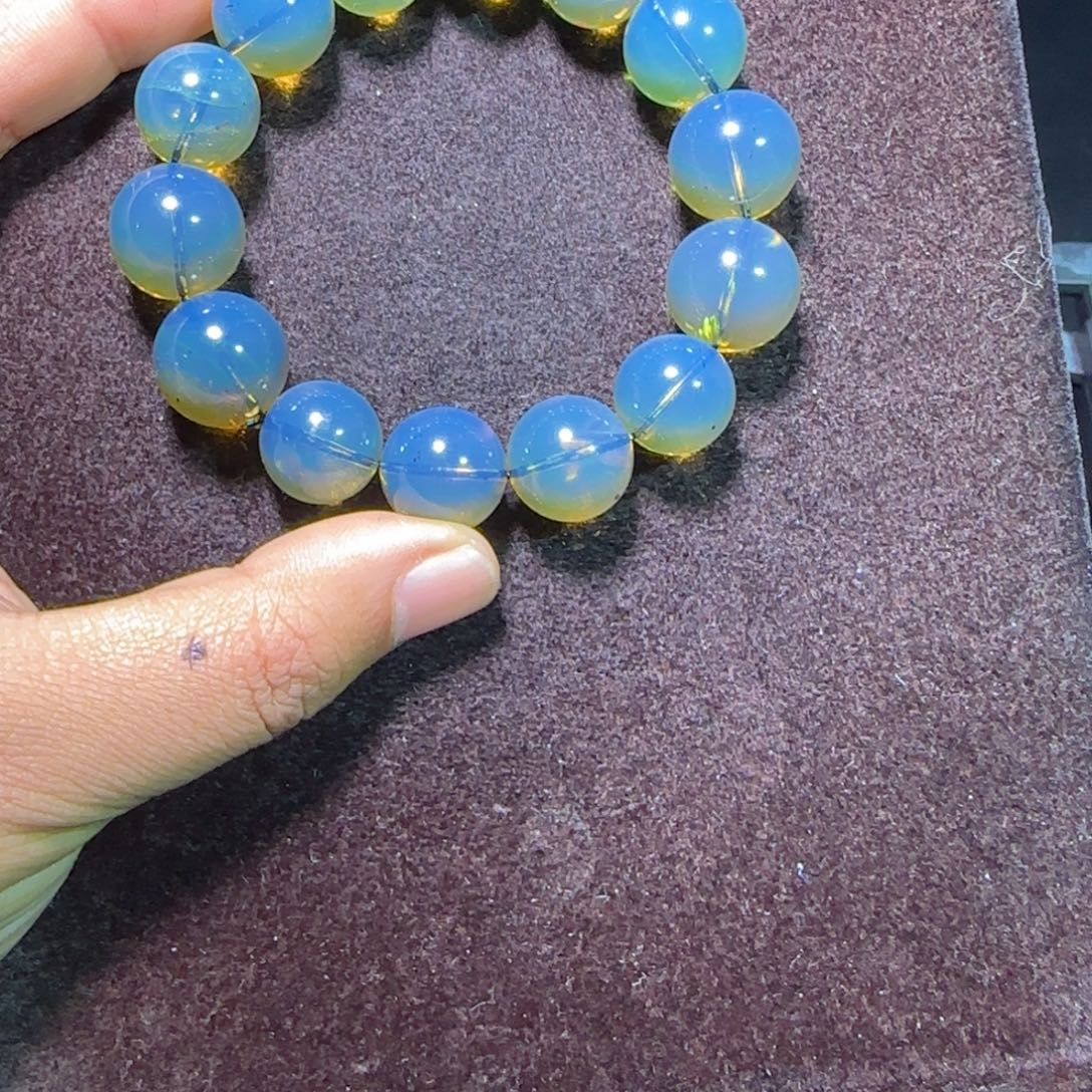 琥珀未镶嵌裸石琥珀