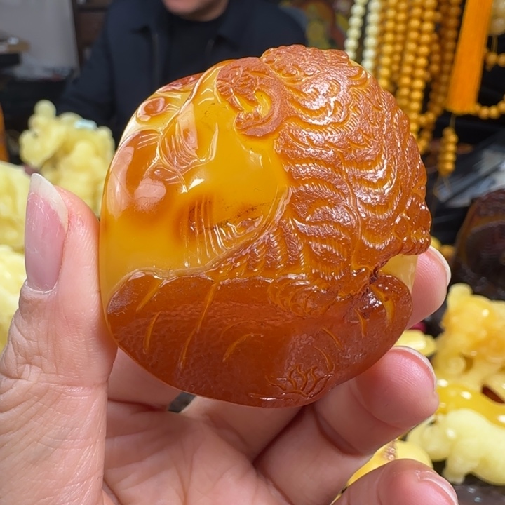 蜜蜡珠宝奇石未镶嵌