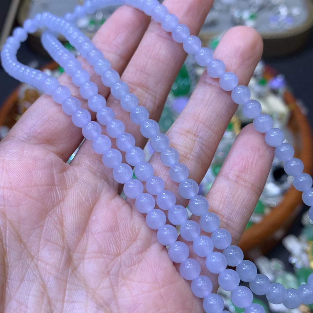 颈饰18K金镶嵌翡翠