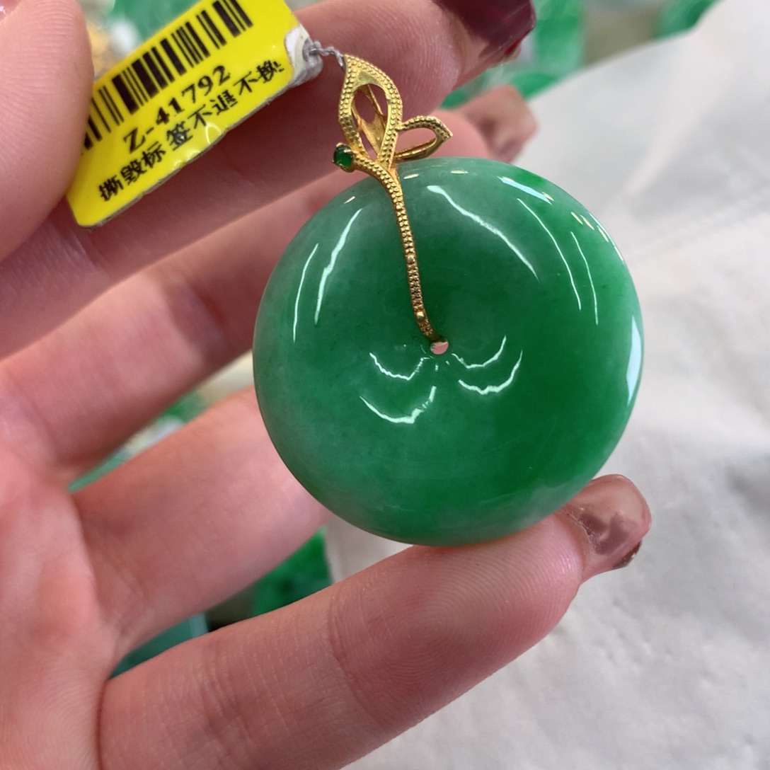 翡翠吊坠(不含链)18K金镶嵌