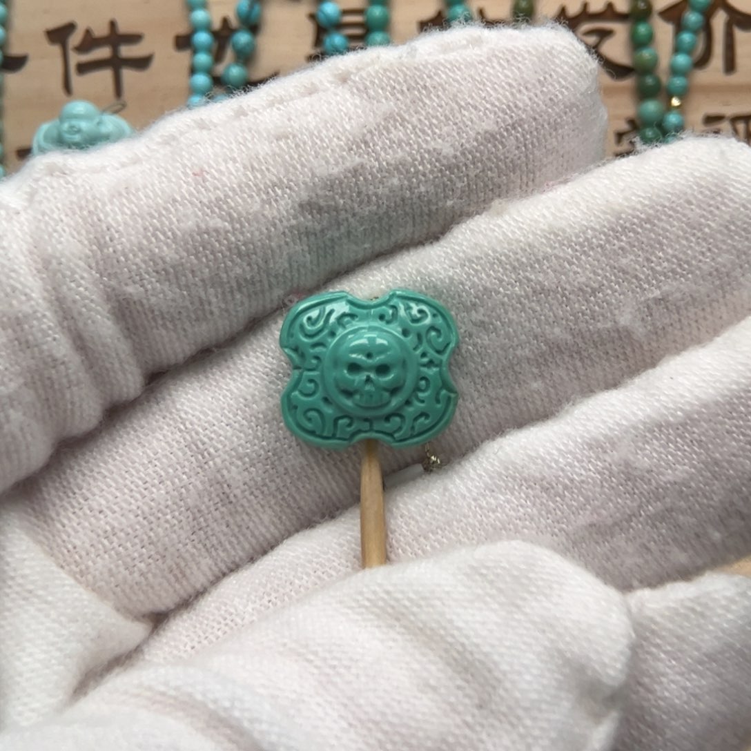 绿松石雕刻未镶嵌