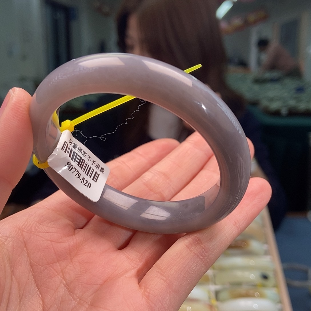 和田玉手镯未镶嵌?*张53.1