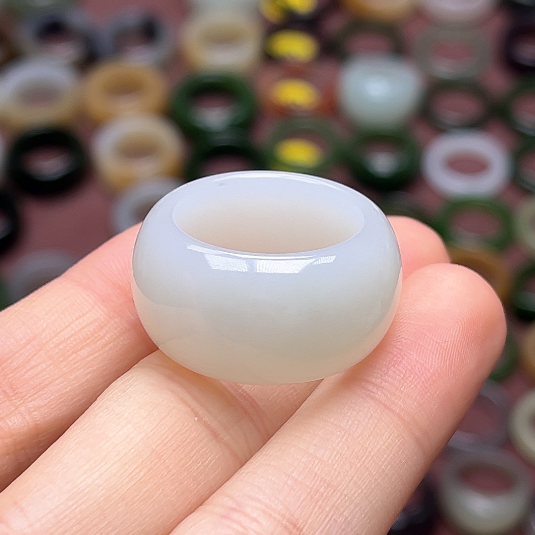 侨***）和田玉未镶嵌戒指