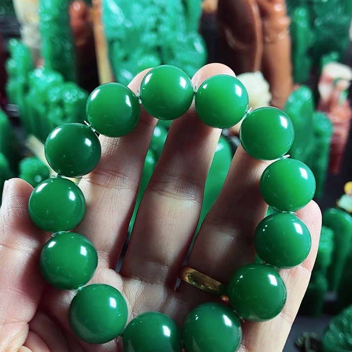 四川石晨*雅安绿名贵石材四川