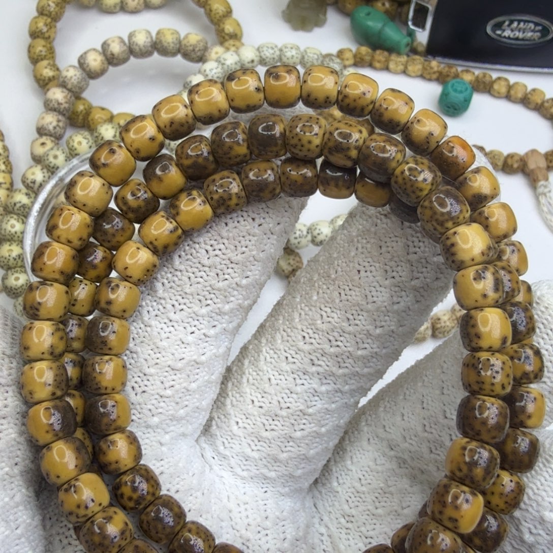 星月菩提吊坠河豚