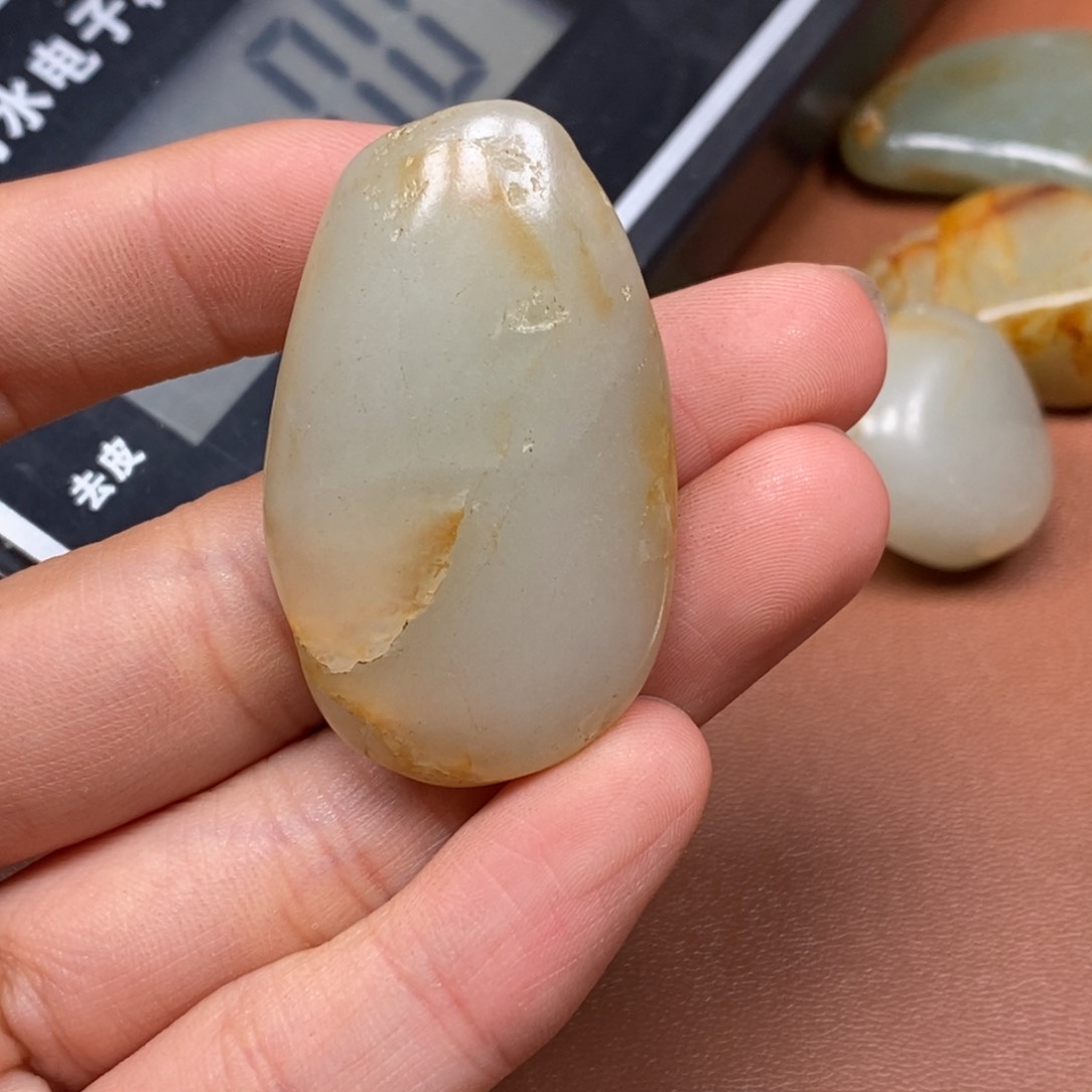 和田玉（糖玉）未镶嵌挂件