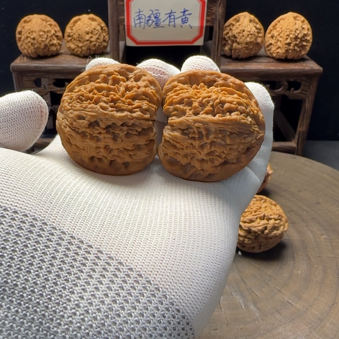 文玩核桃吊坠44拉丝球