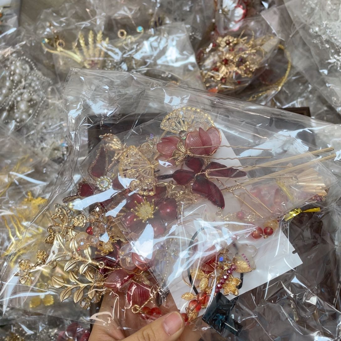 混合材质新娘头饰默认微瑕不退换