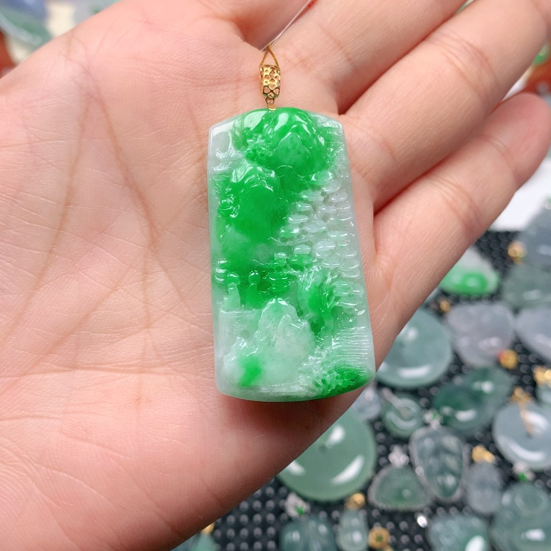 【闪购商品】翡翠吊坠(不含链)18K金镶嵌?****生
