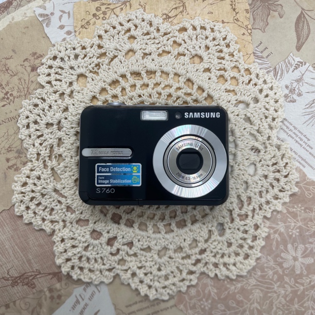 9新 Samsung/三星 三星s760自备两节可充电5号电池