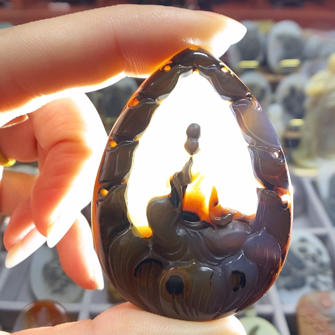 玛瑙/玉髓颈饰未镶嵌