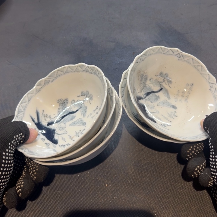 如***花瓷片拾六家的瓷器瓷器