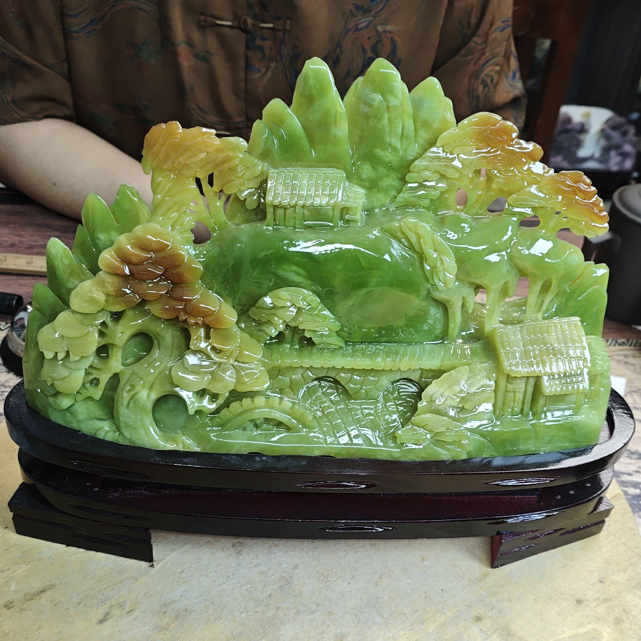 玉岫岩料手工雕刻居家装饰高端摆件一物一图1097