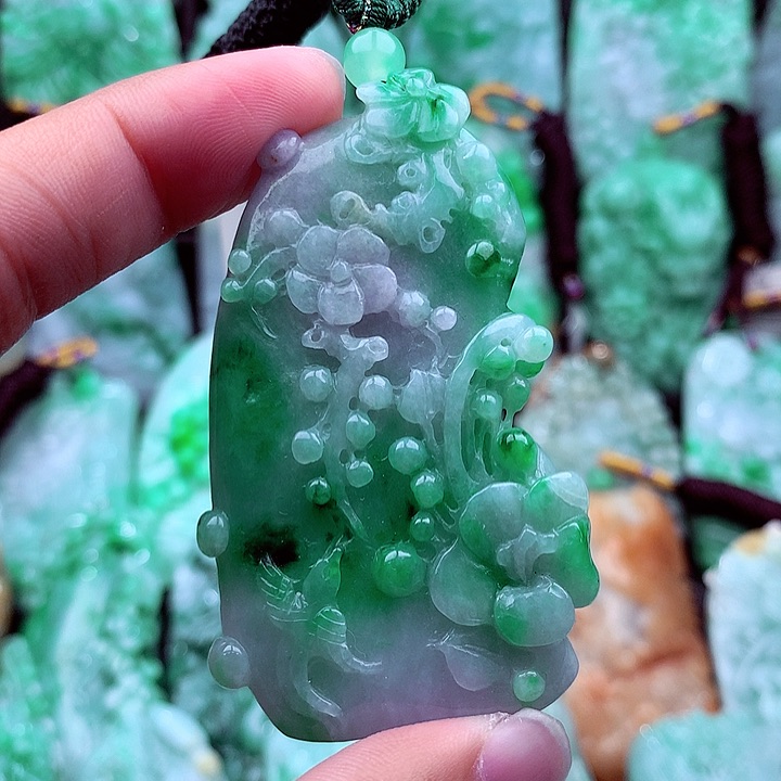 翡翠吊坠(不含链)未镶嵌