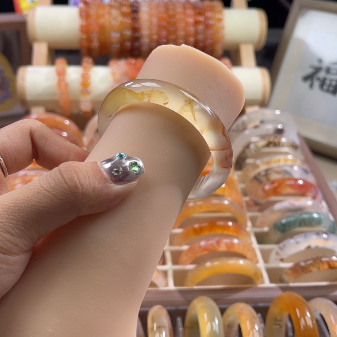 手镯玛瑙/玉髓合金55