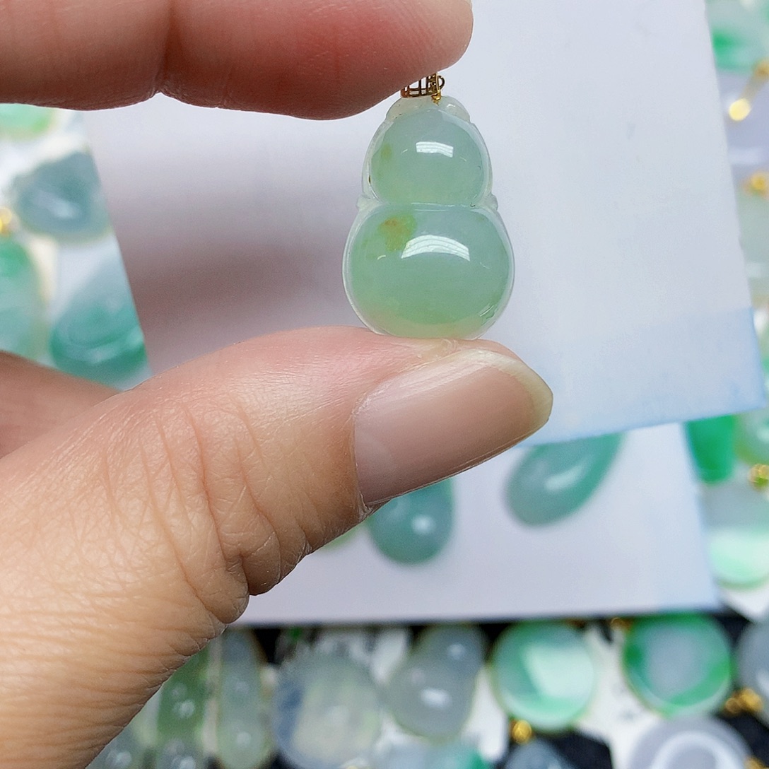 翡翠未镶嵌颈饰3466788