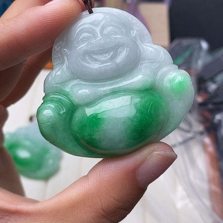 翡翠未镶嵌颈饰180手串