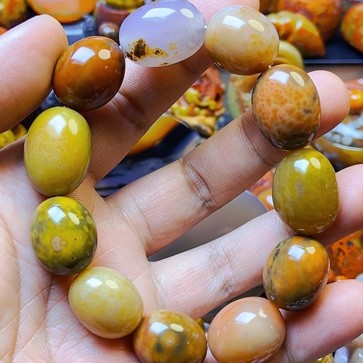 玛瑙/玉髓颈饰未镶嵌