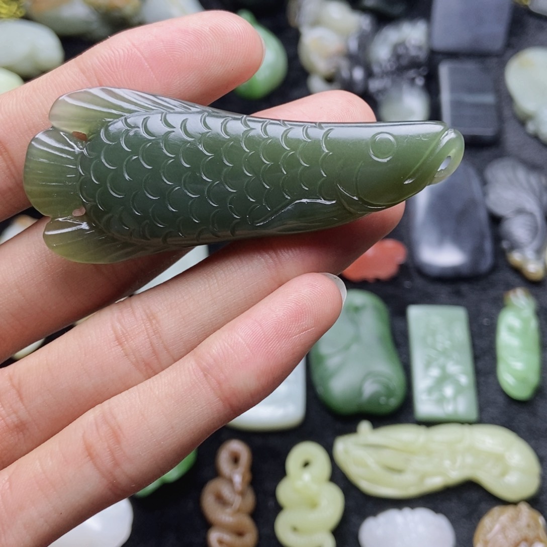 和田玉颈饰未镶嵌