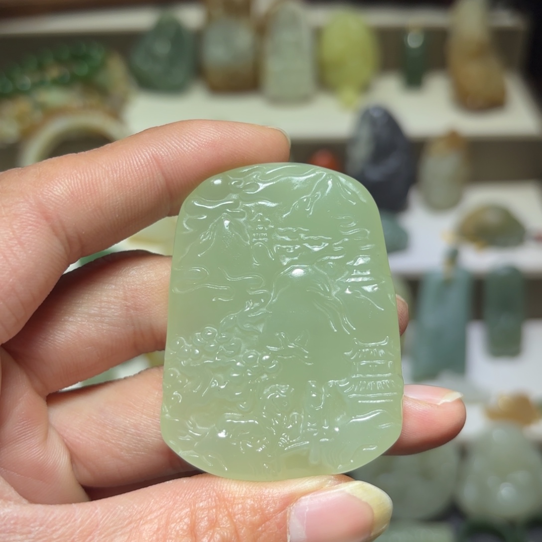 安***空和田玉未镶嵌颈饰