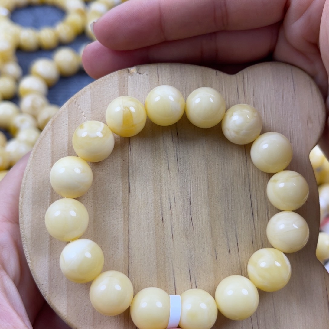 琥珀裸石未镶嵌尺寸12