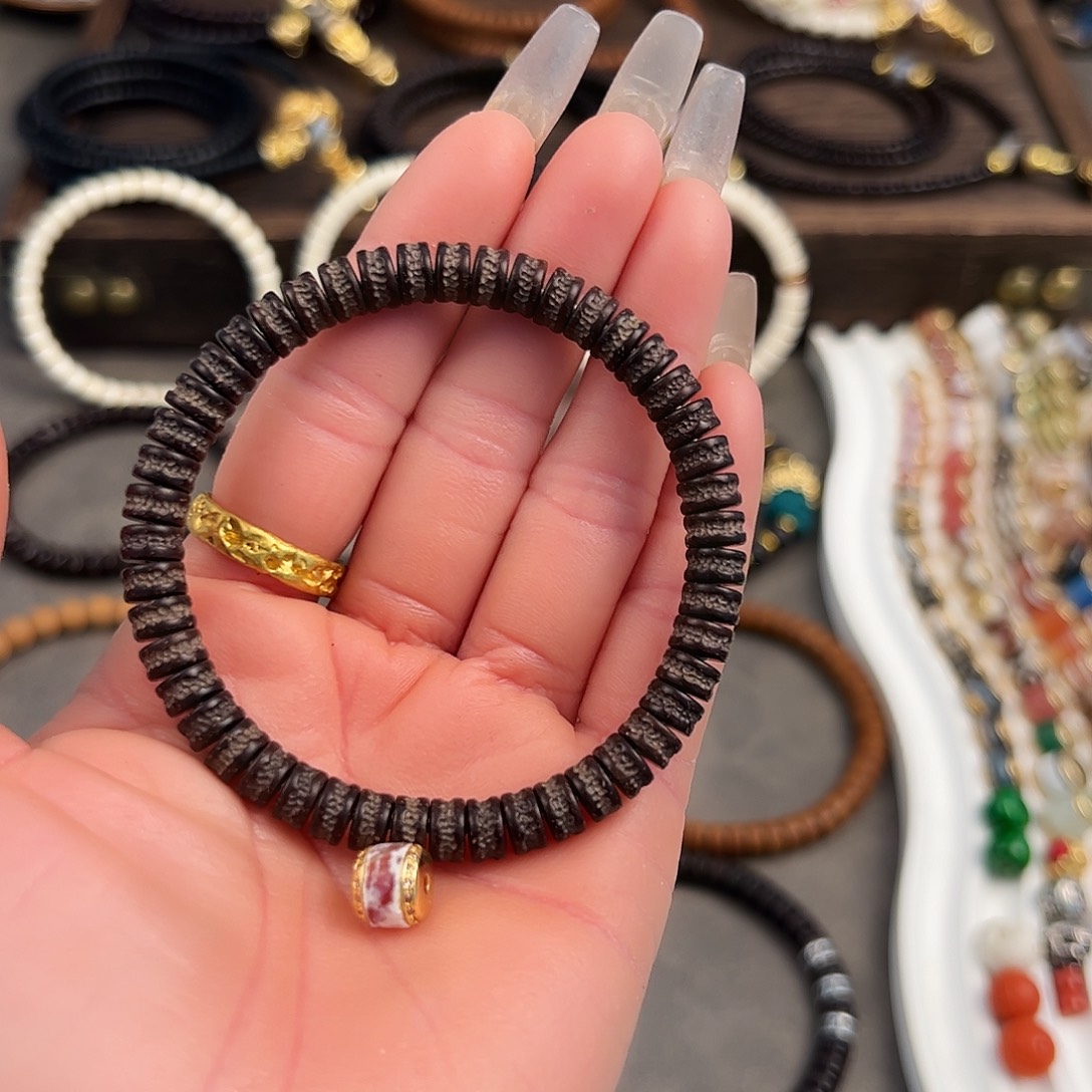 w***i椰蒂吊坠椰蒂家配饰