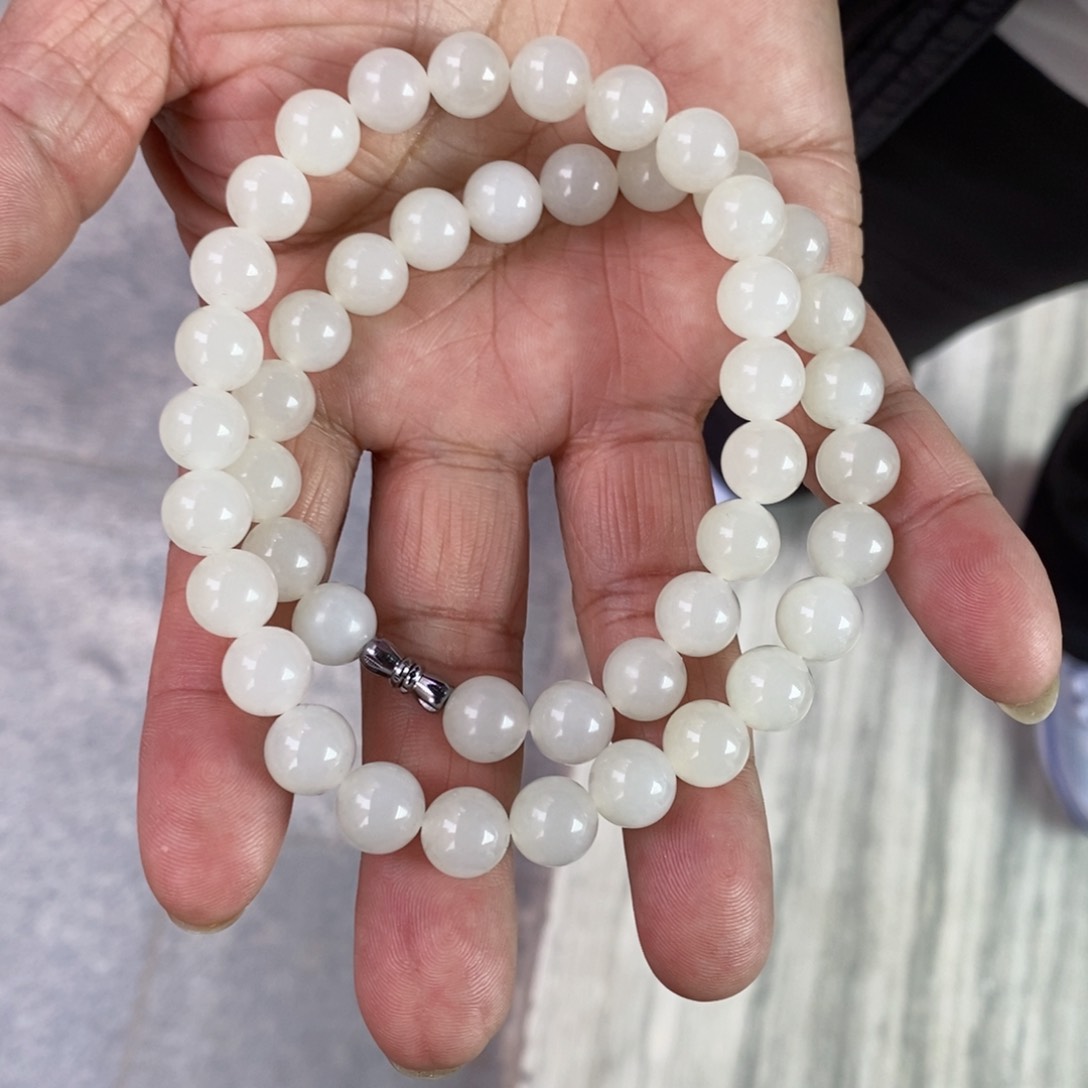 和田玉未镶嵌颈饰多样性拍一发一卡10左右