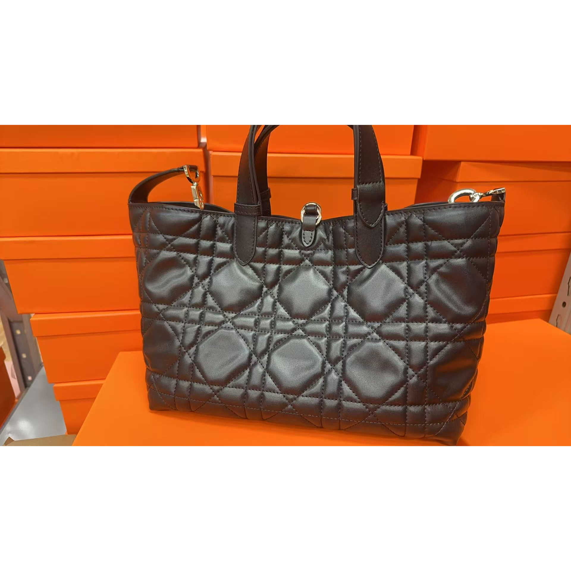 雕 中号土著 底长28.5 无肩带 手提包