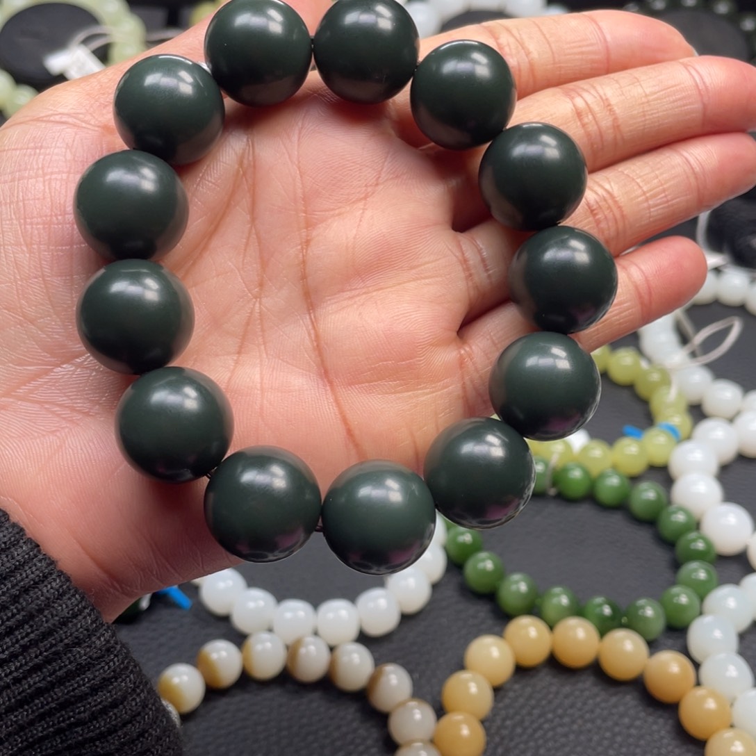 和田玉未镶嵌手链