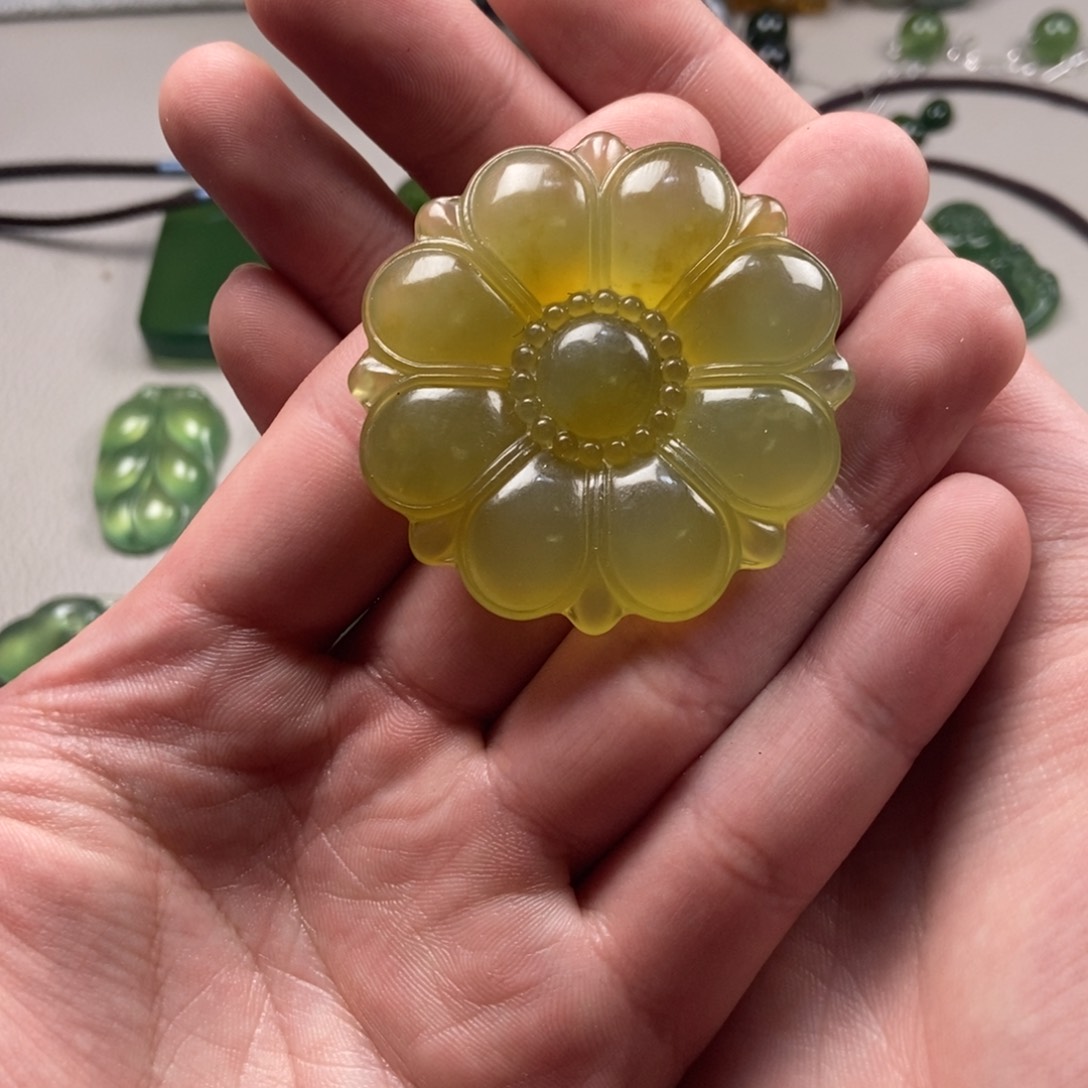 【闪购商品】蛇纹石玉岫玉未镶嵌