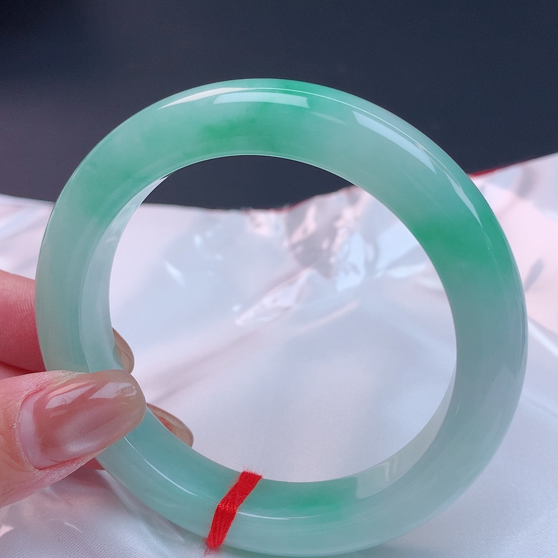 【闪购商品】未镶嵌手镯翡翠57