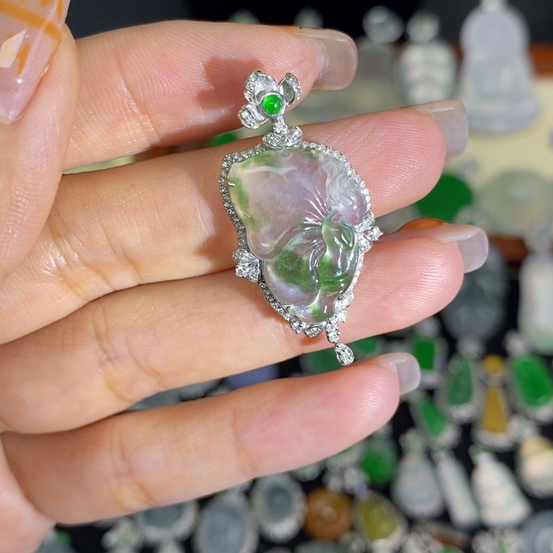 翡翠18K金镶嵌颈饰A货翡翠