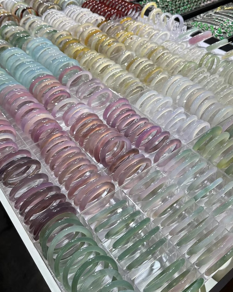 玛瑙玉髓手镯 下单备注编号 29.9元链接 私拍不发