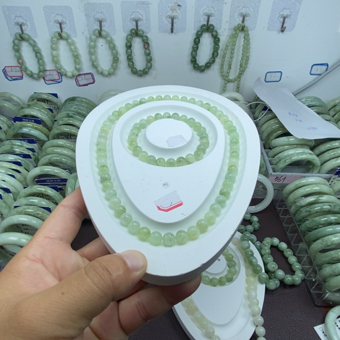 蛇纹石玉未镶嵌手链