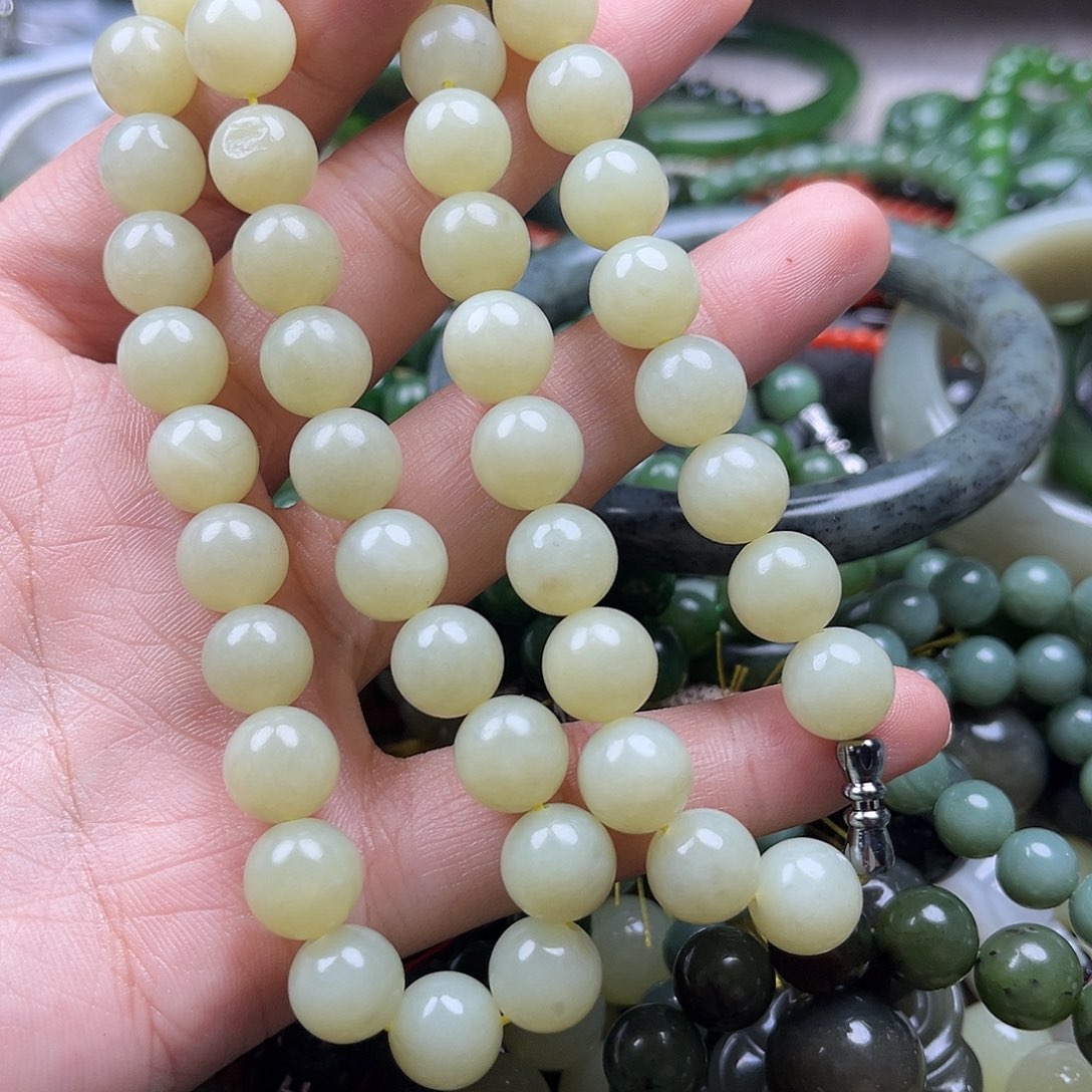 和田玉（黄玉）未镶嵌颈饰