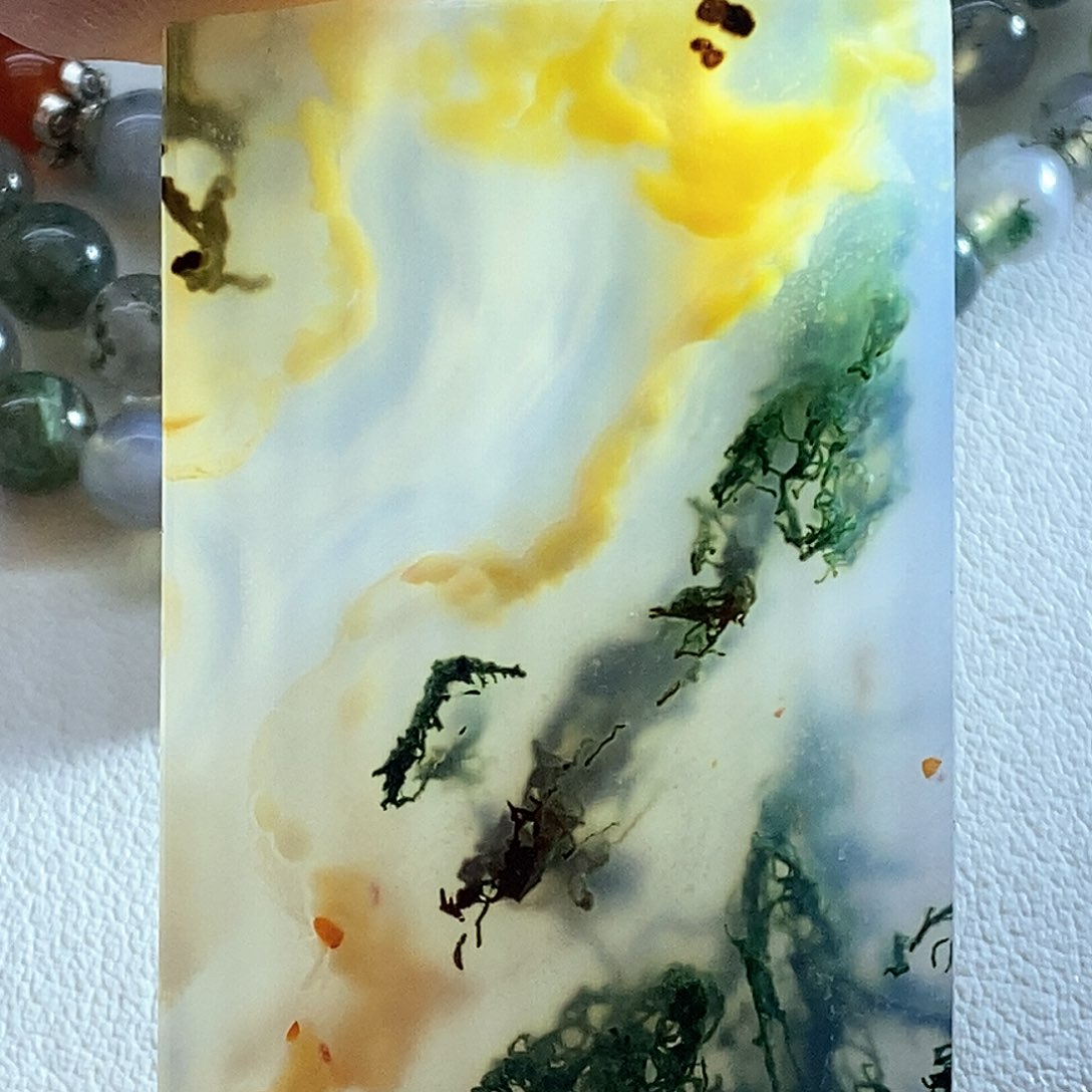 未镶嵌颈饰玛瑙/玉髓陕**娃