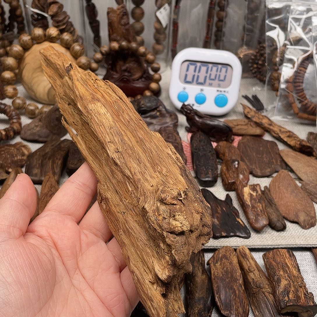 灰***灰沉香沉香碎屑达拉干