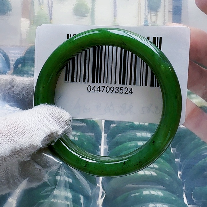 和田玉（碧玉）手镯未镶嵌57