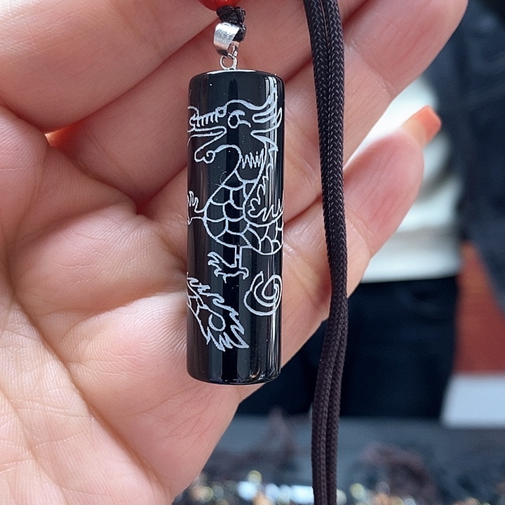 玛瑙/玉髓颈饰合金