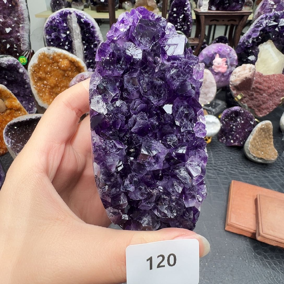 珠宝半成品未镶嵌紫晶